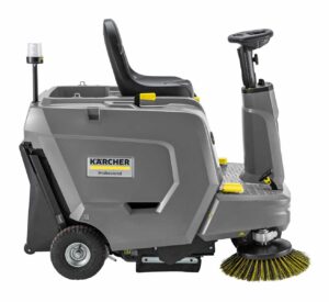 KM 85/50 R sweeper side view